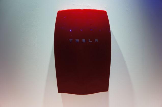 tesla-home-battery-system-powerwall-powerpack-business-how-much-cost-price-release